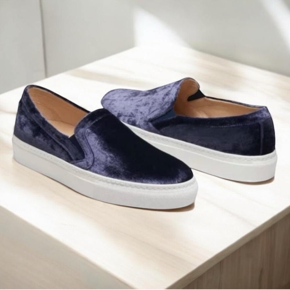 M. Gemi The Cerchio Blue Velvet Slip on Sneakers Size 39/8.5 US